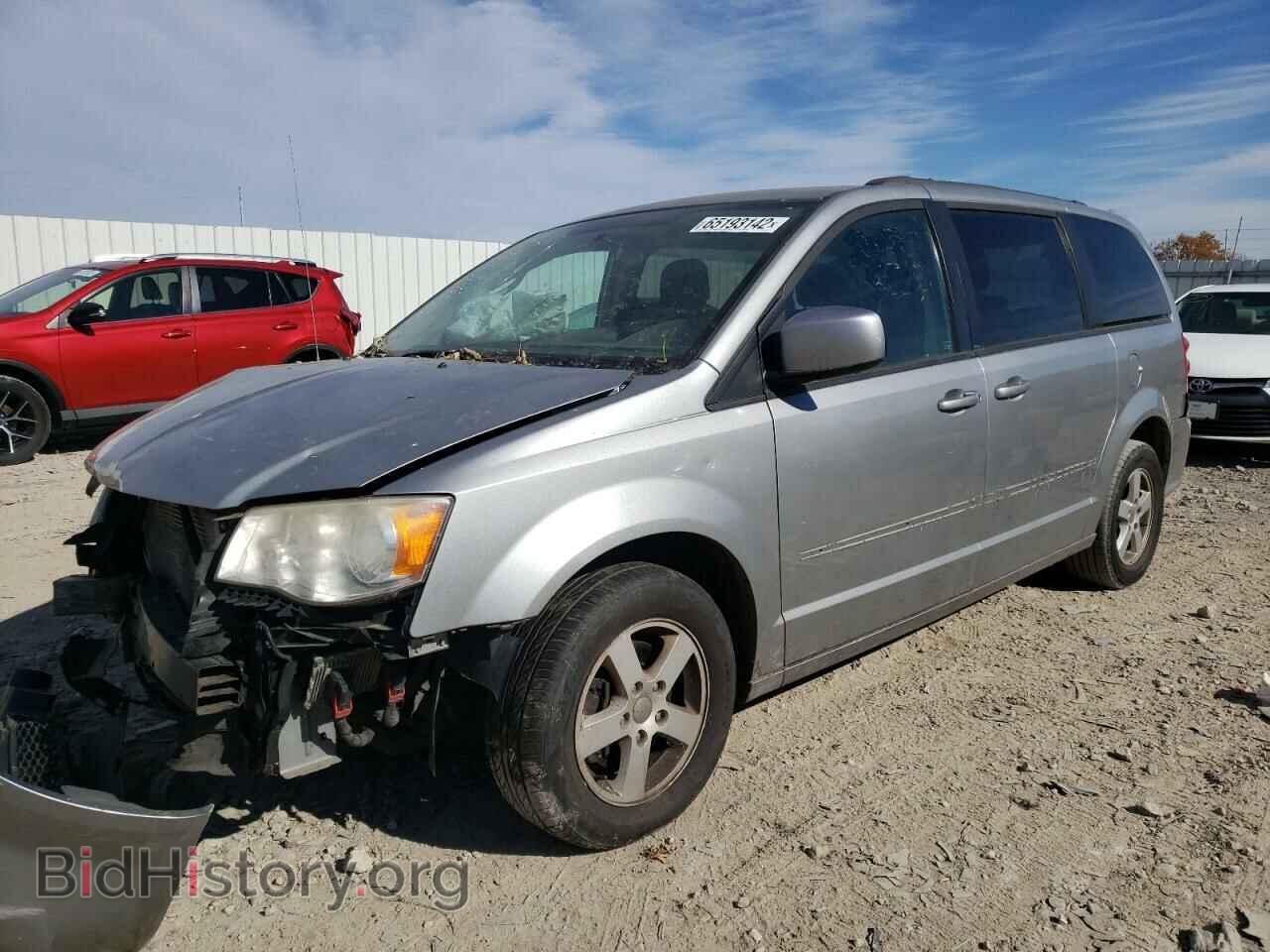 2013 DODGE CARAVAN - VIN: 2C4RDGCG3DR545294 - Фото 2