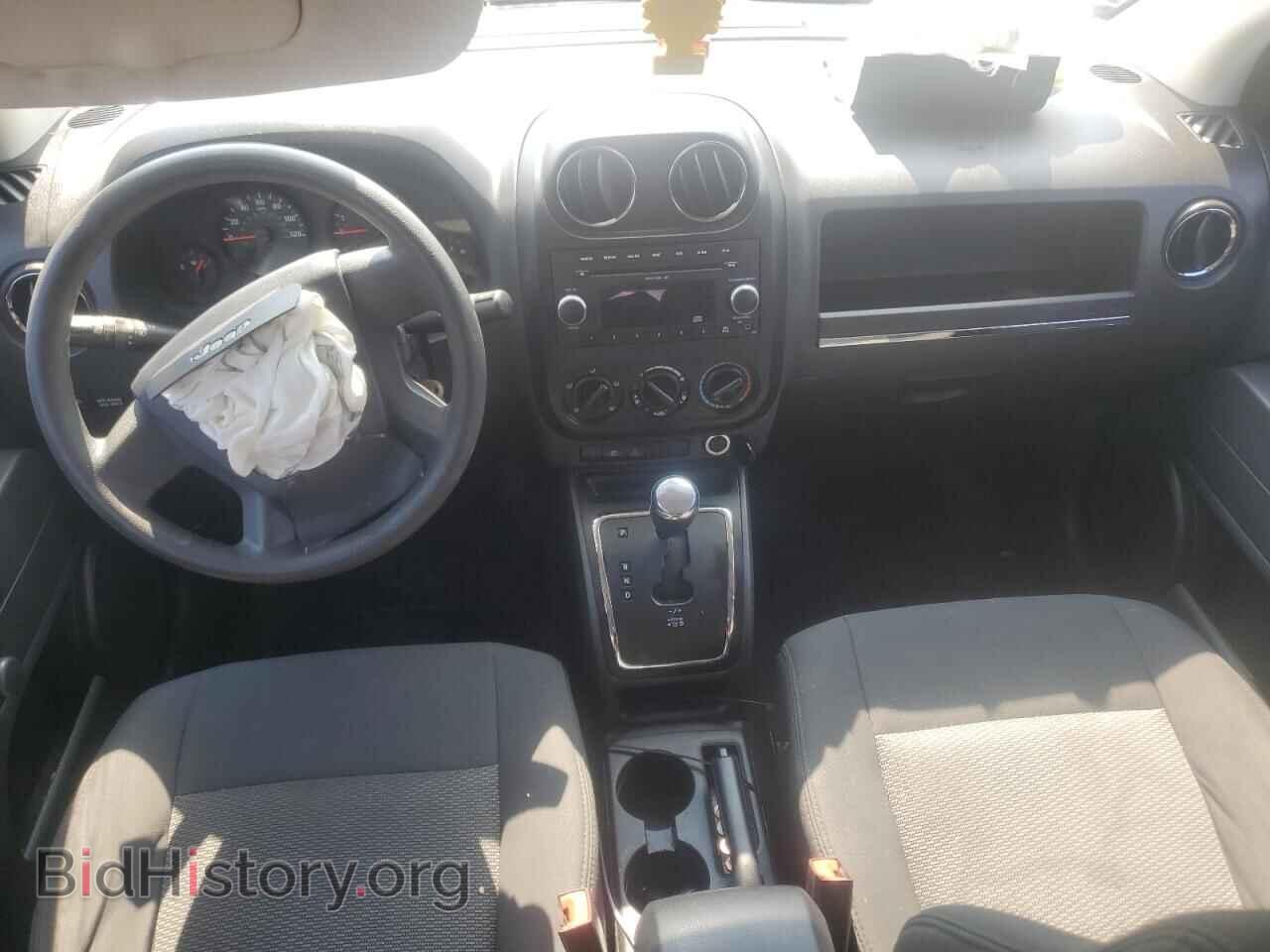 2009 JEEP COMPASS - VIN: 1J4FT47B69D189138 - Фото 8