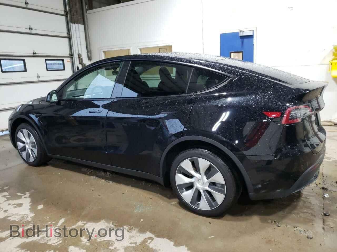 2023 TESLA MODEL Y - VIN: 7SAYGDEE1PF788912 - Фото 2