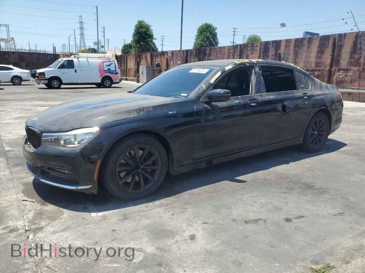 Photo WBA7E2C36HG740606 - BMW 7 SERIES 2017