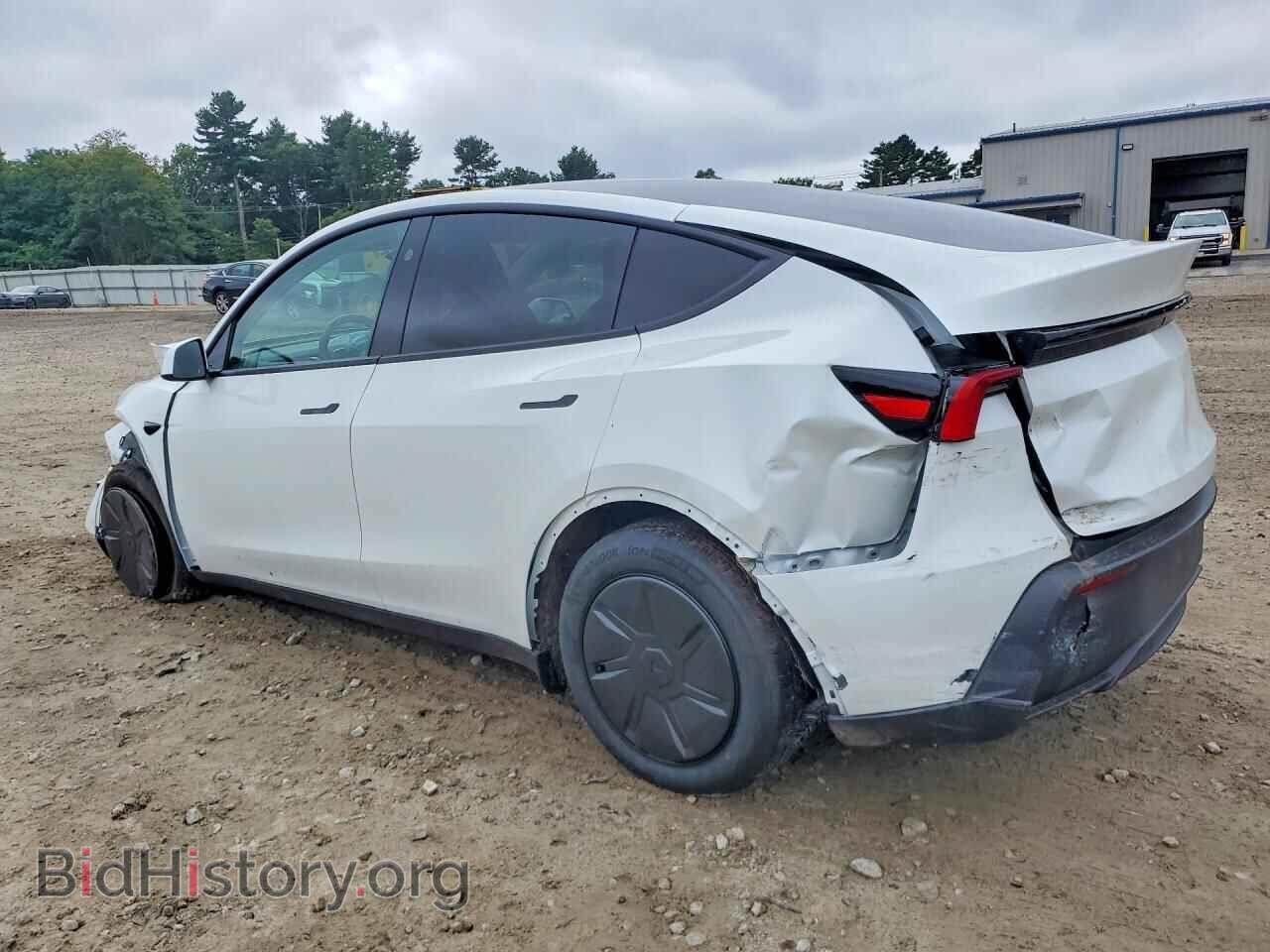 2026 TESLA MODEL Y - VIN: 7SAYGDED4TA688785 - Фото 2