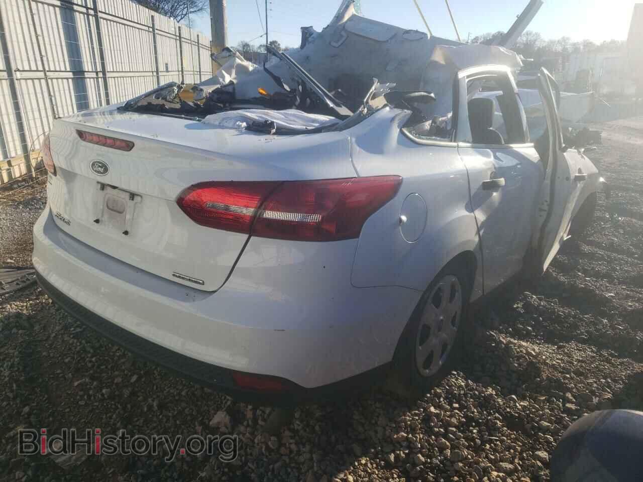 2016 FORD FOCUS - VIN: 1FADP3E2XGL323804 - Photo 4