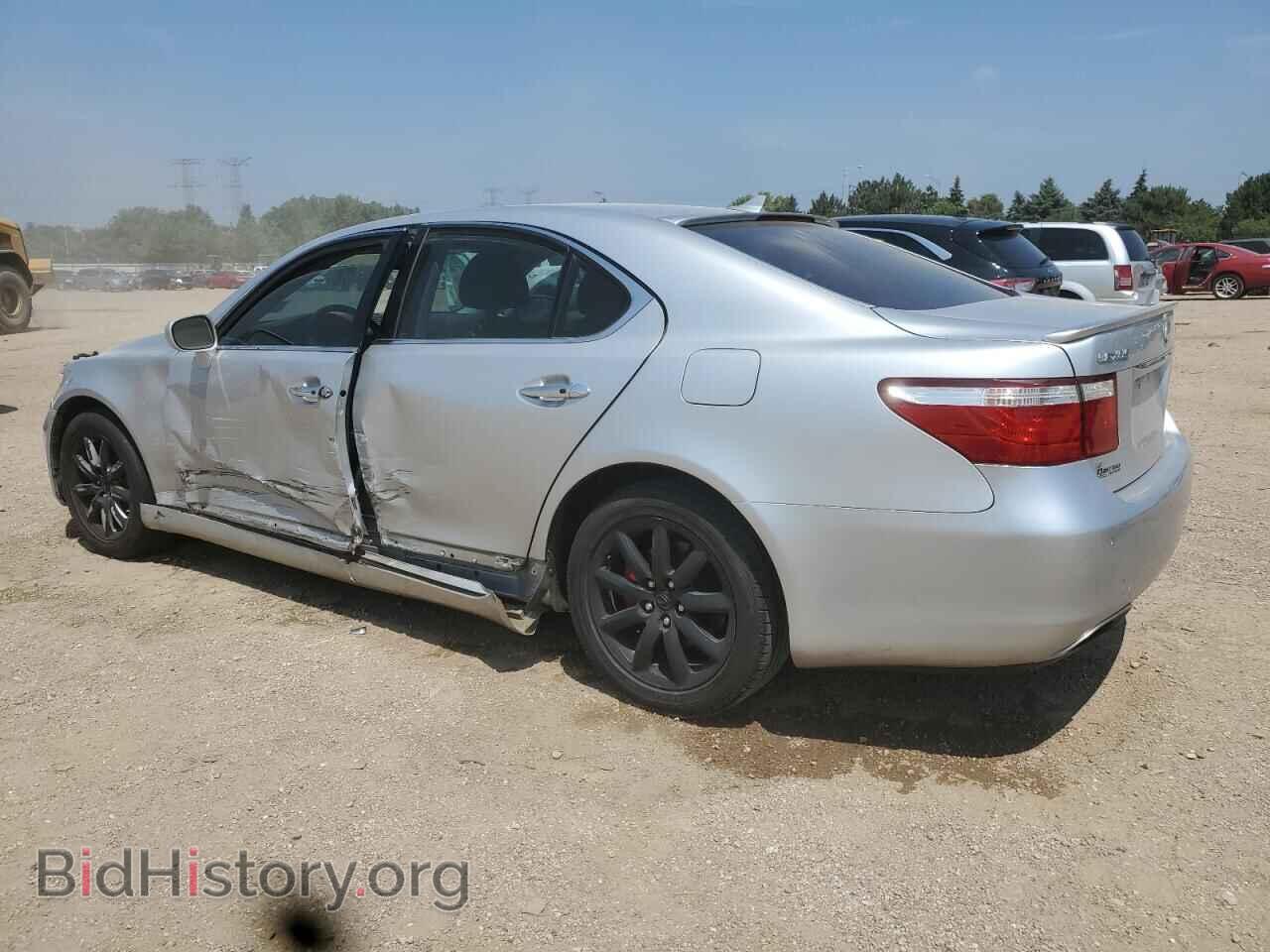 2007 LEXUS LS460 - VIN: JTHBL46F375024355 - Photo 2