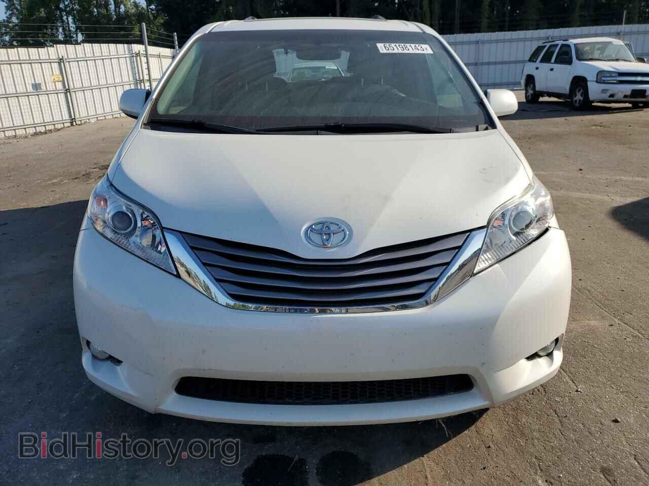 2017 TOYOTA All Models - VIN: 5TDYZ3DC5HS890082 - Фото 5