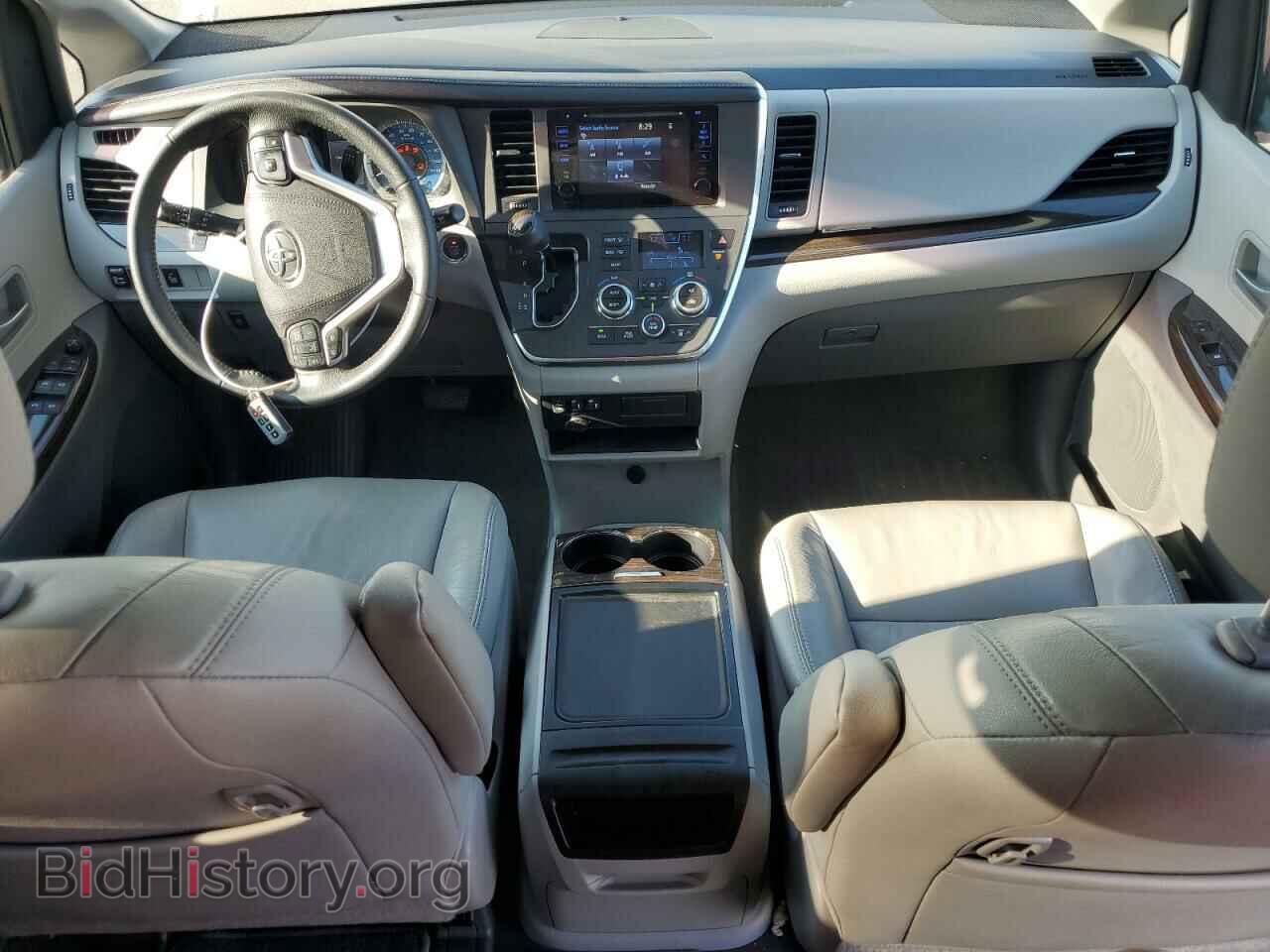 2017 TOYOTA All Models - VIN: 5TDYZ3DC5HS890082 - Фото 8