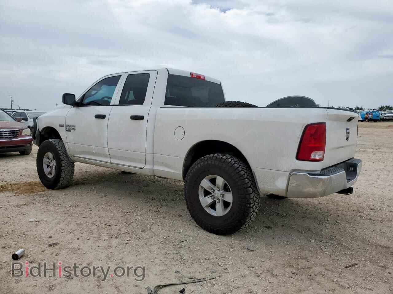 2019 RAM 1500 - VIN: 1C6RR6FT8KS744185 - Фото 2
