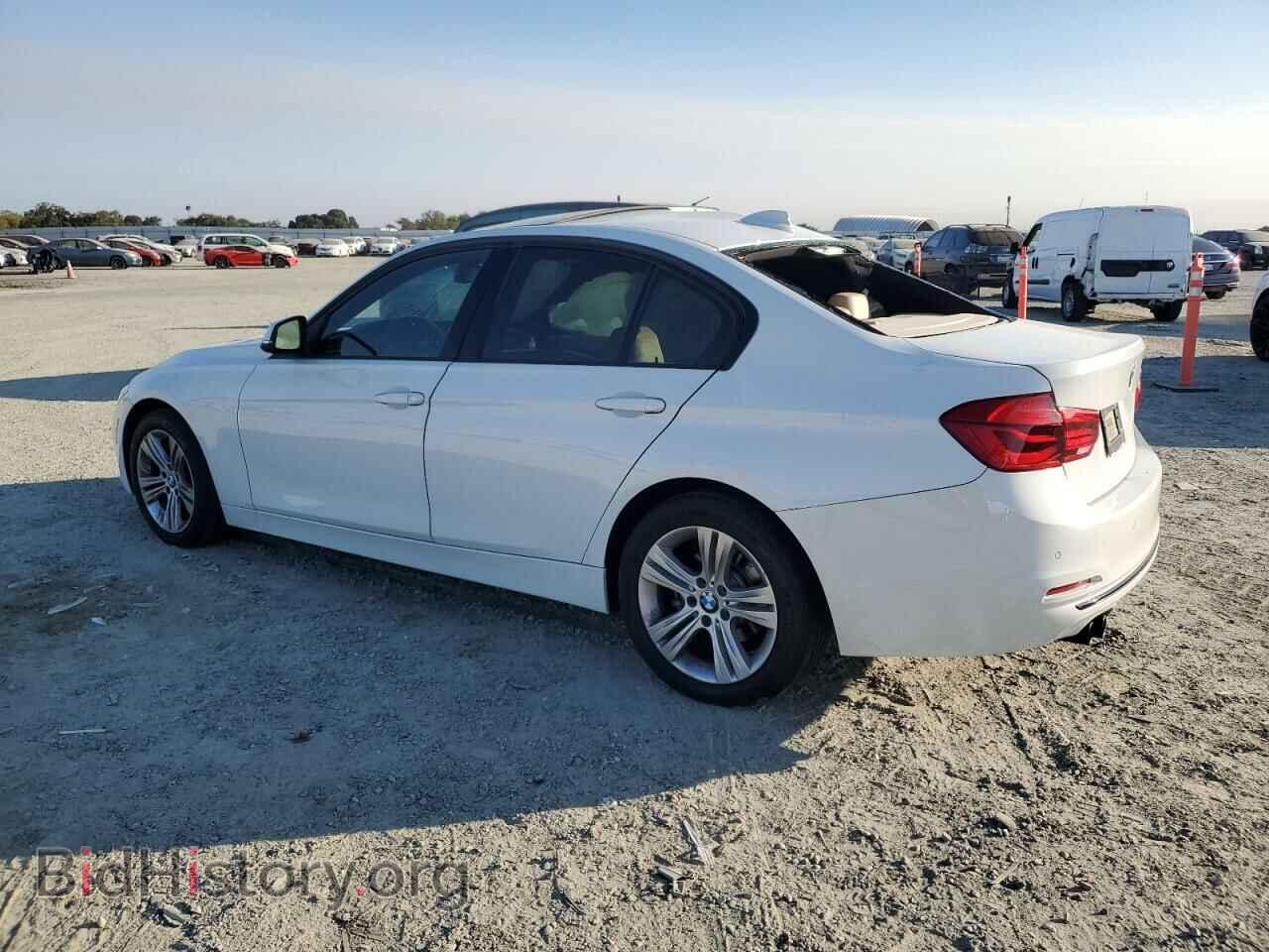 2016 BMW 3 SERIES - VIN: WBA8E9G56GNT43139 - Фото 2