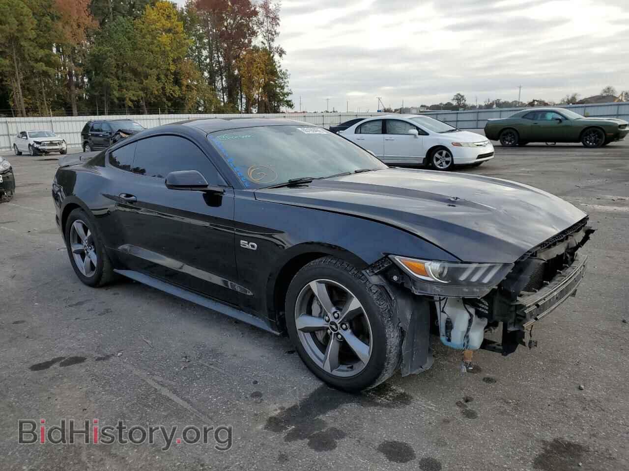 Photo 1FA6P8CF1H5240988 - FORD MUSTANG 2017