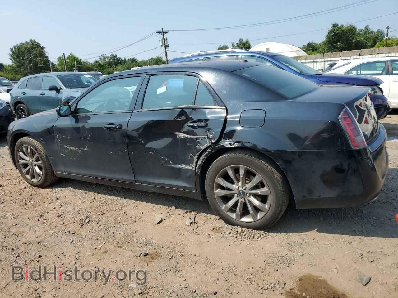2014 CHRYSLER 300 - VIN: 2C3CCAGG3EH352977 - Photo 2