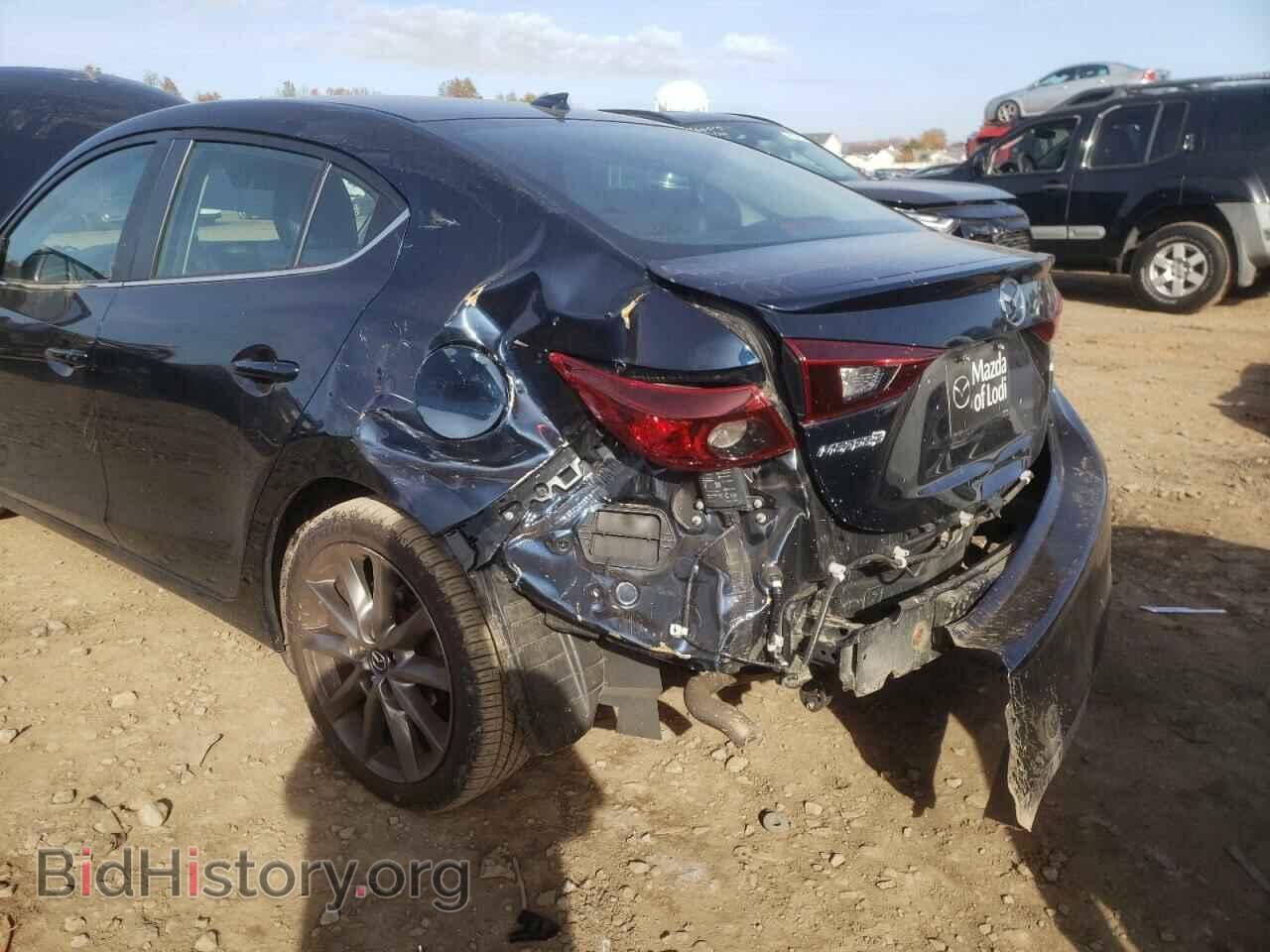 2018 MAZDA 3 - VIN: 3MZBN1V39JM211714 - Фото 9