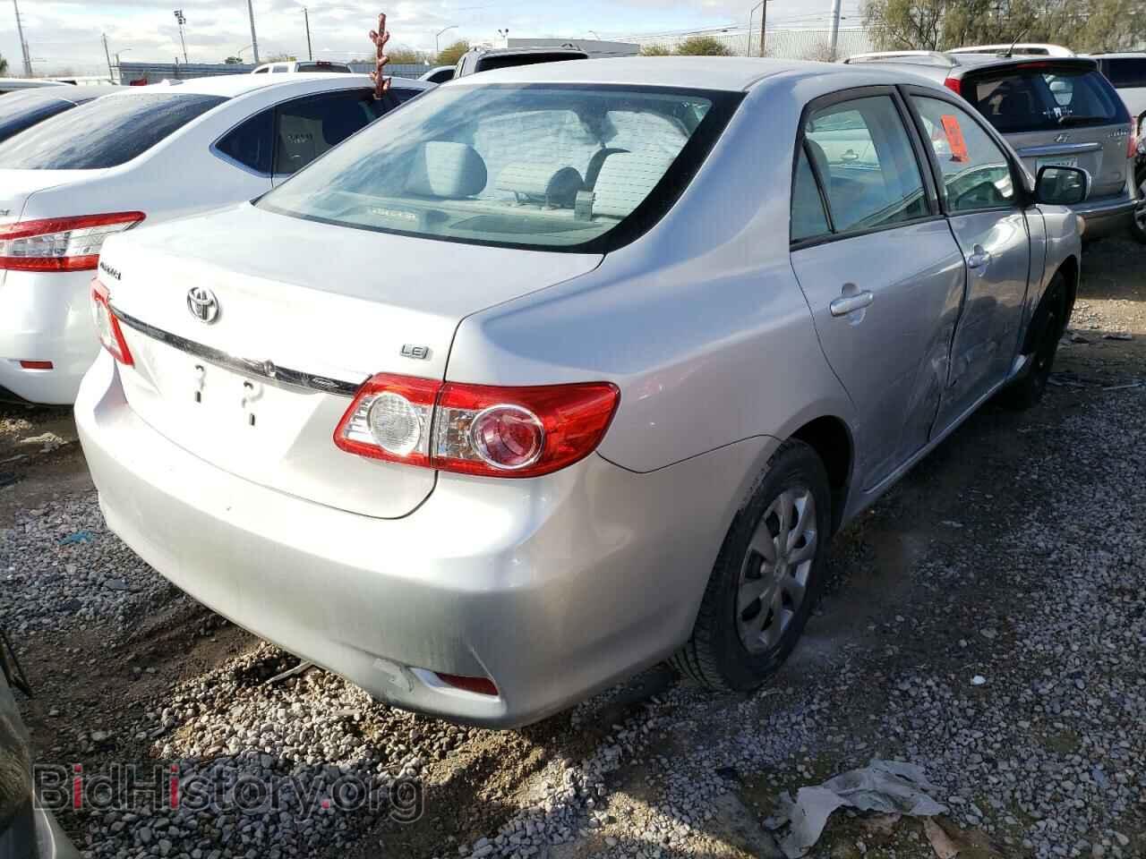 2011 TOYOTA COROLLA - VIN: 2T1BU4EE2BC577016 - Photo 4