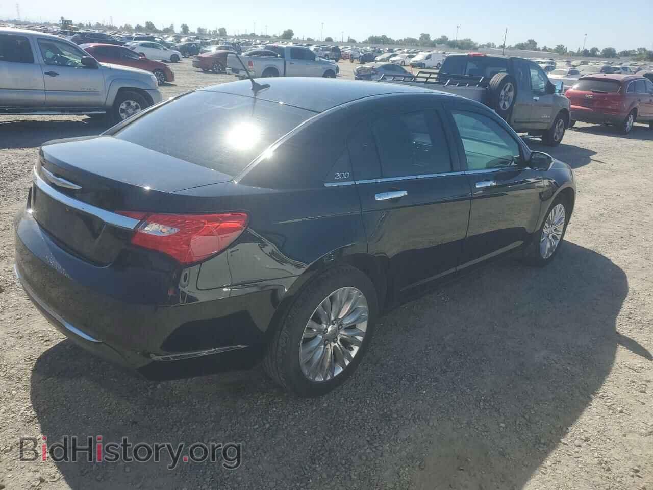 2011 CHRYSLER 200 - VIN: 1C3BC2FG2BN571788 - Фото 3