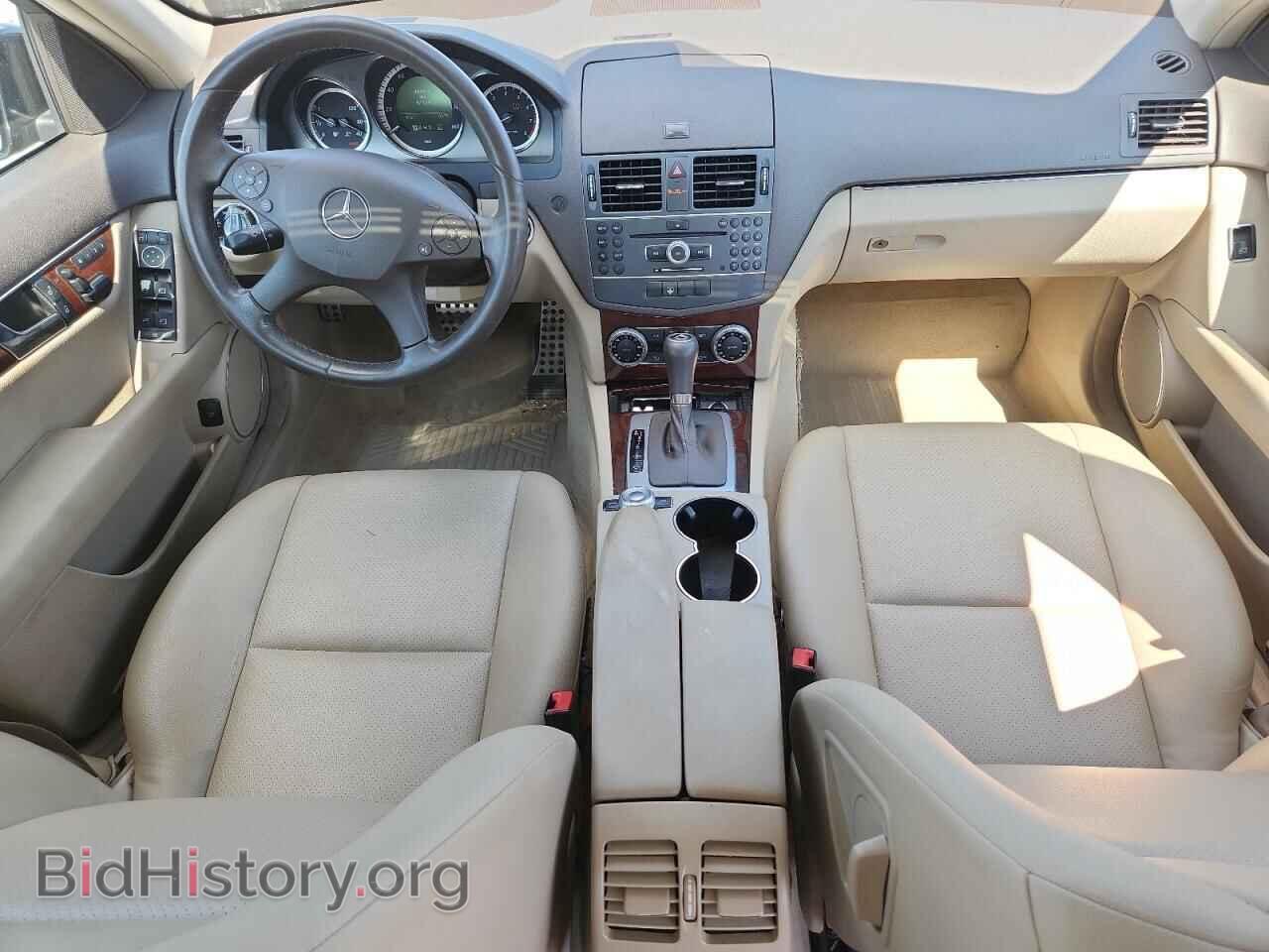 2011 MERCEDES-BENZ C-CLASS - VIN: WDDGF5EB3BR173178 - Фото 8