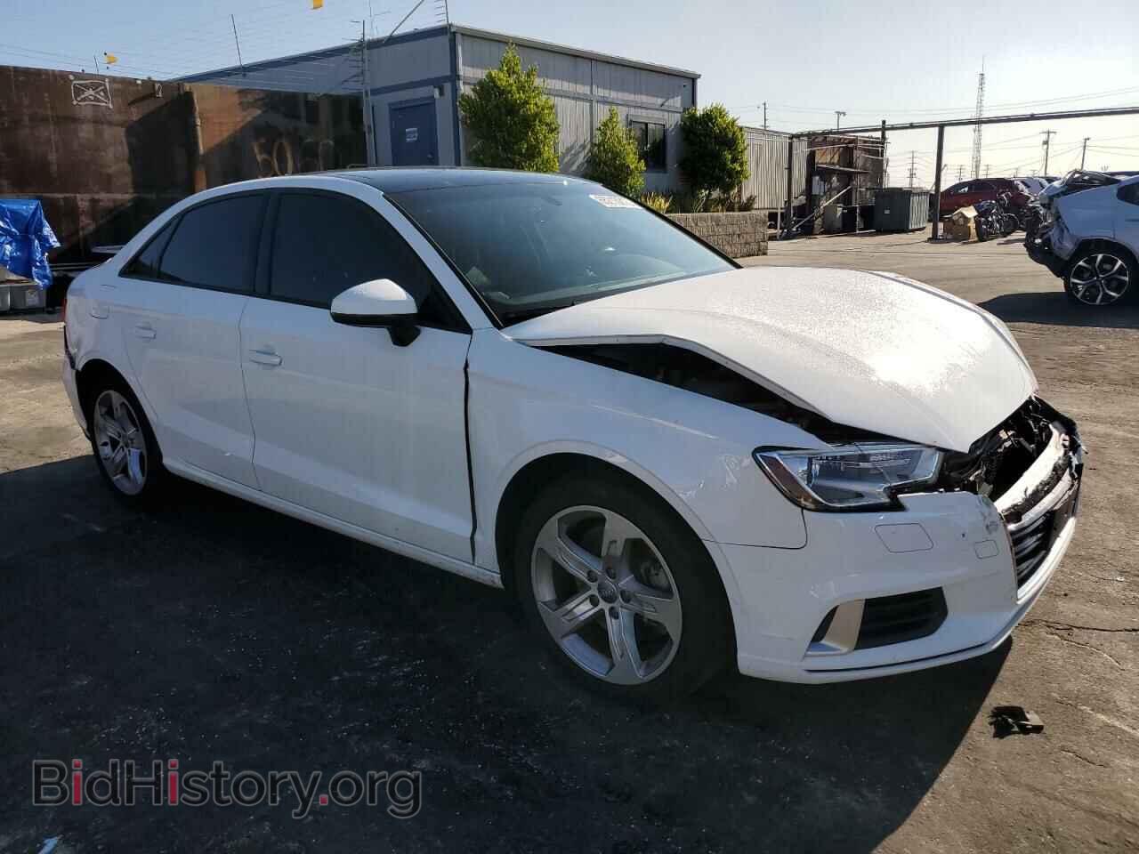 2018 AUDI A3 - VIN: WAUAUGFF8J1029039 - Фото 4