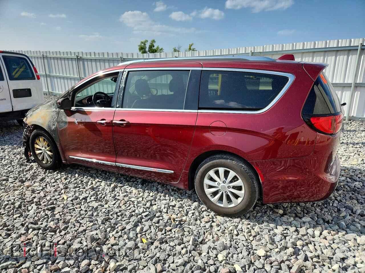 2018 CHRYSLER PACIFICA - VIN: 2C4RC1EG6JR230790 - Photo 2