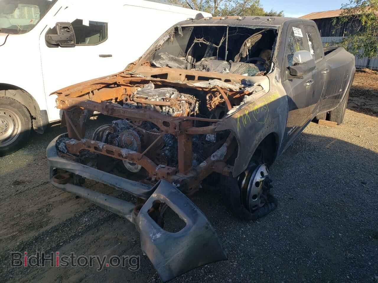2019 RAM 3500 - VIN: 3C63RRJL4KG645885 - Фото 2