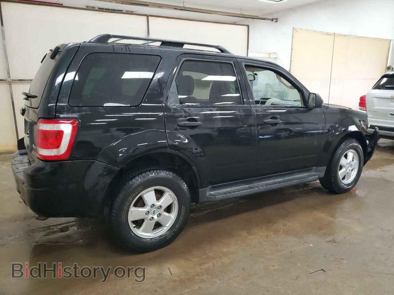 2011 FORD ESCAPE - VIN: 1FMCU0DG6BKB82525 - Фото 3