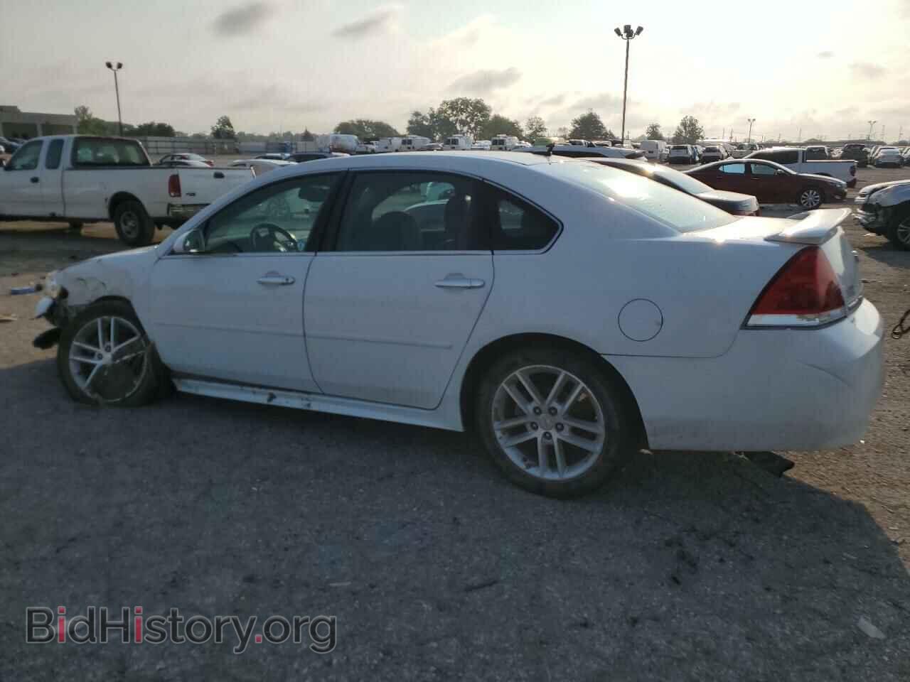 2012 CHEVROLET IMPALA - VIN: 2G1WC5E36C1105192 - Фото 2