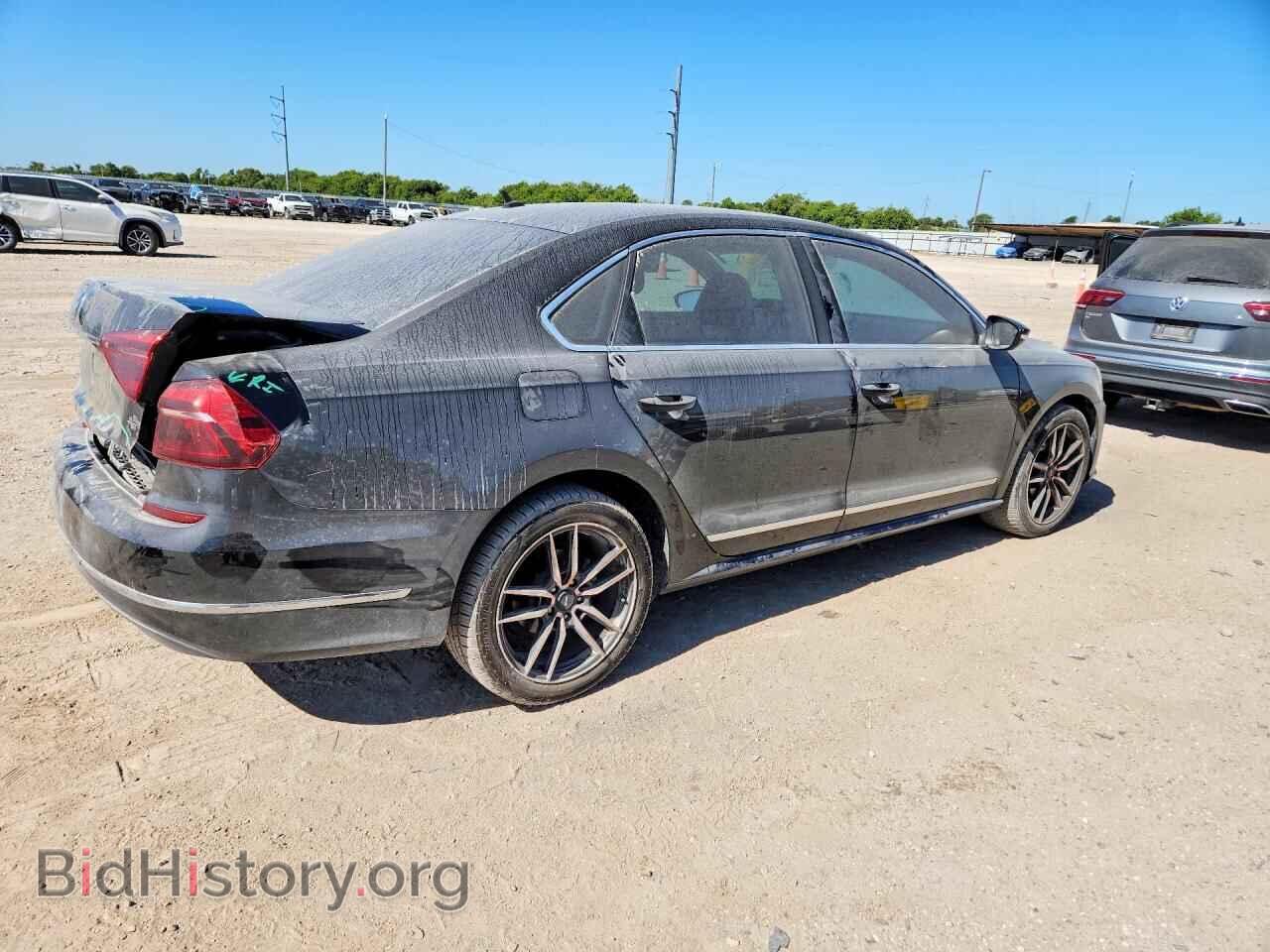 2017 VOLKSWAGEN PASSAT - VIN: 1VWAT7A30HC019457 - Фото 3