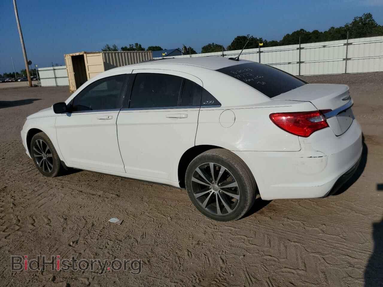 2013 CHRYSLER 200 - VIN: 1C3CCBBB3DN598046 - Фото 2