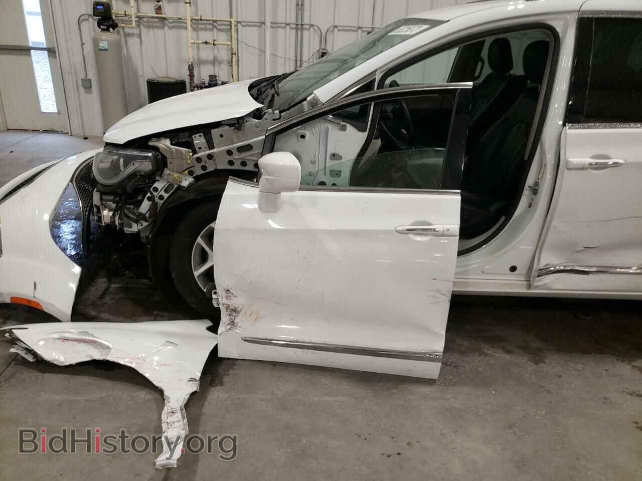 2018 CHRYSLER PACIFICA - VIN: 2C4RC1EG5JR127473 - Фото 9