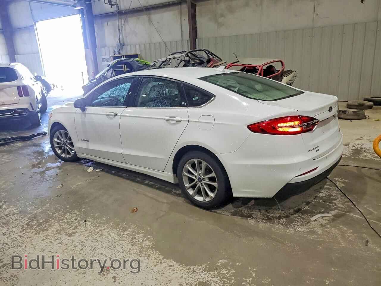 2019 FORD FUSION - VIN: 3FA6P0LU5KR263159 - Фото 2