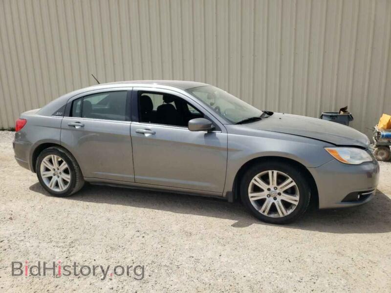 2013 Chrysler 200 (VIN 1C3CCBBB1DN692099) — photo 4 of 12