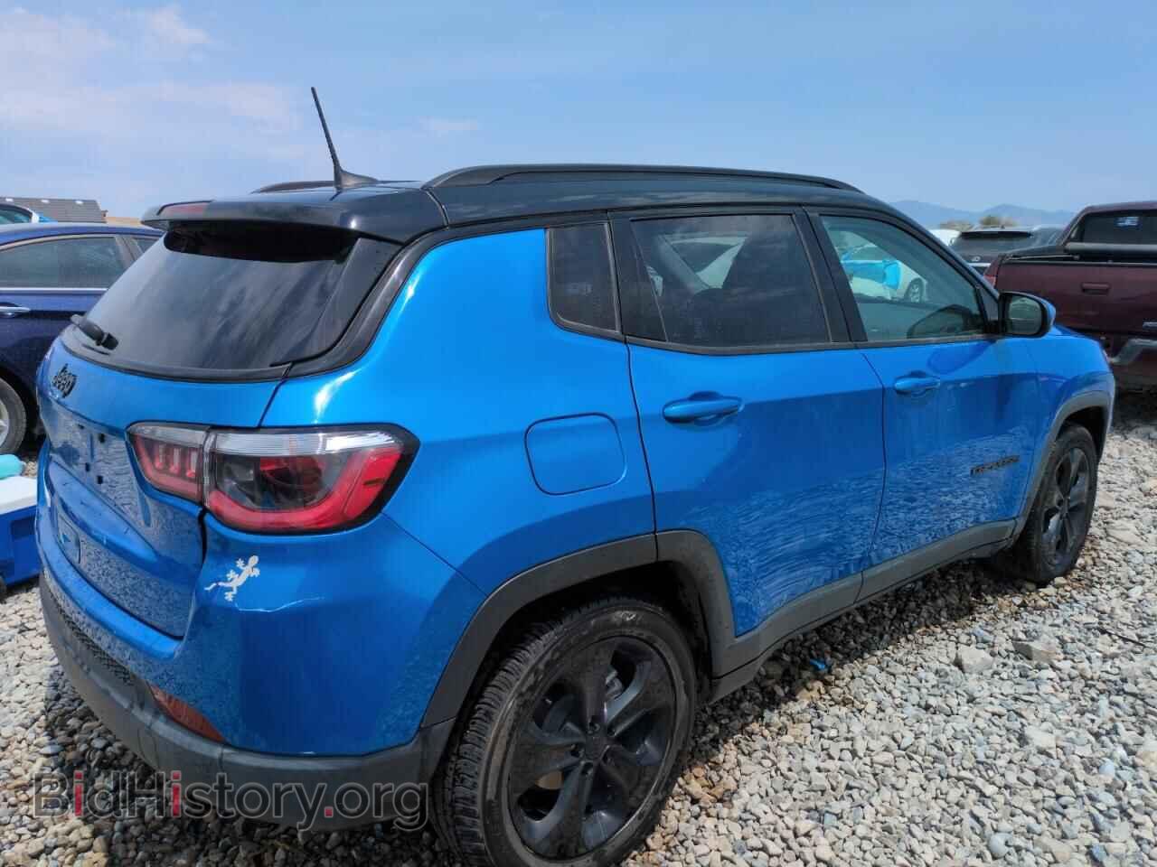 2018 JEEP COMPASS - VIN: 3C4NJCBB5JT407724 - Фото 3