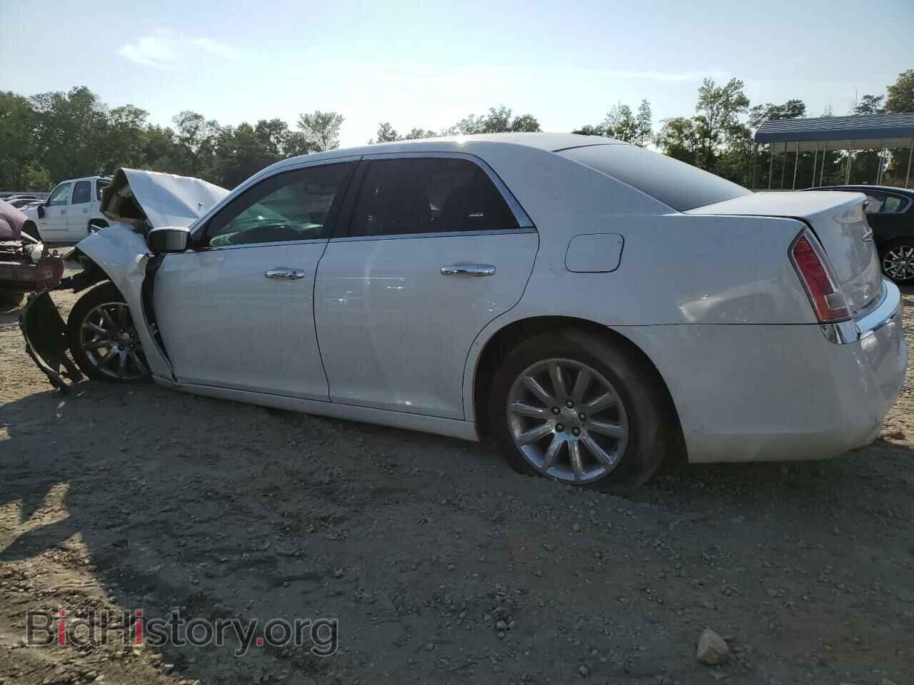2014 CHRYSLER 300 - VIN: 2C3CCAET0EH125116 - Фото 2