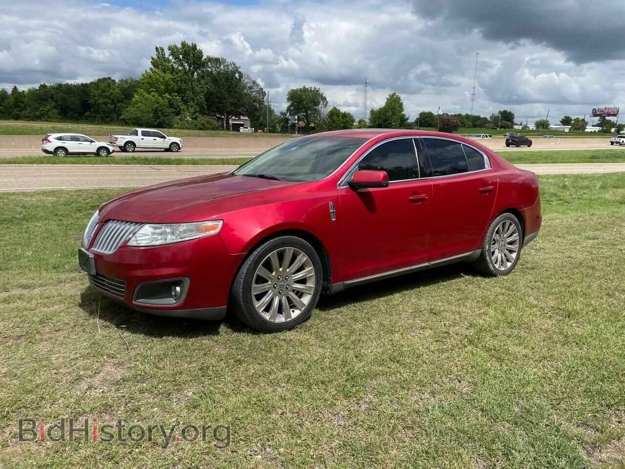 2011 LINCOLN MKS - VIN: 1LNHL9FT5BG605718 - Фото 2