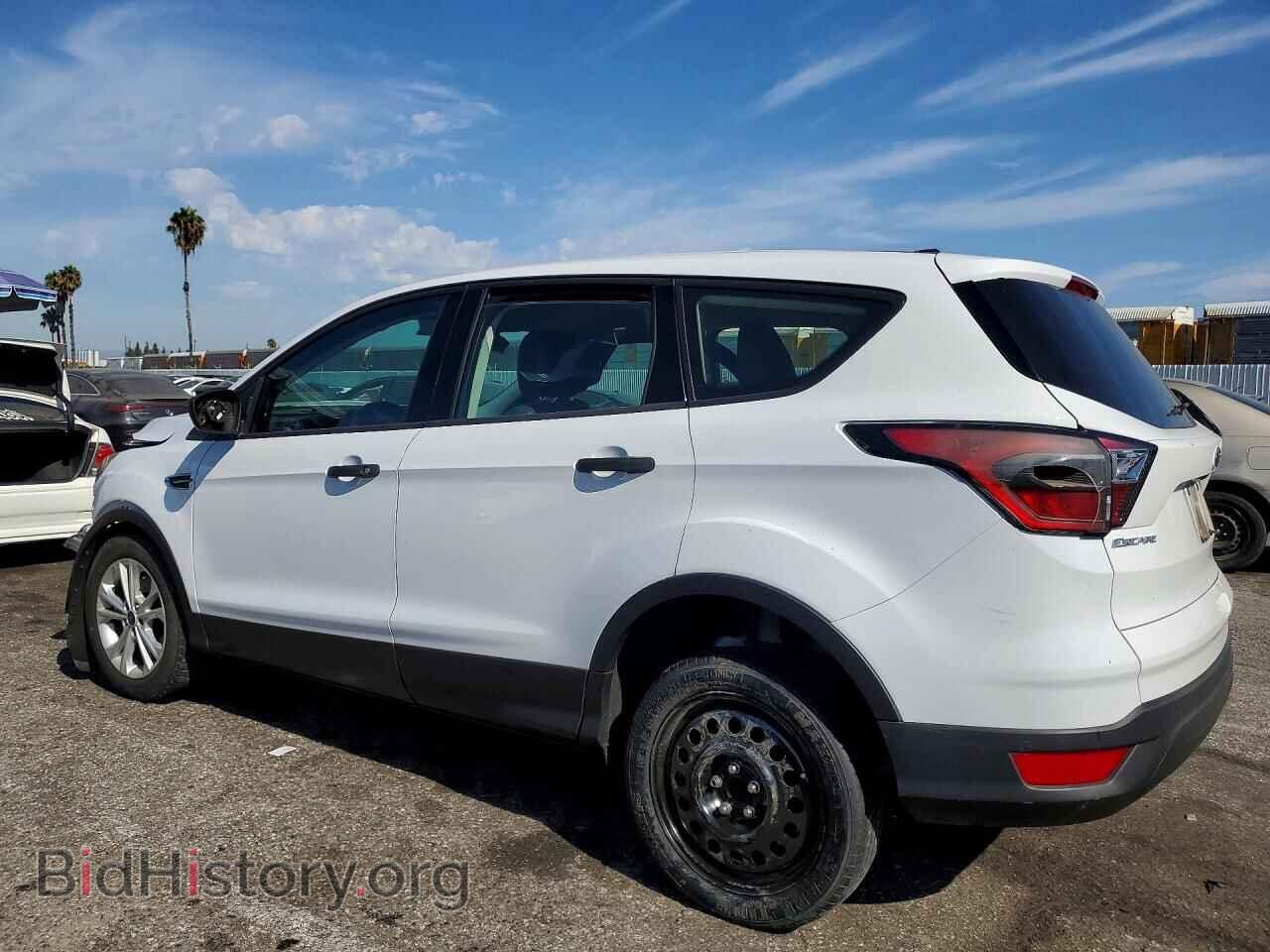 2017 FORD ESCAPE - VIN: 1FMCU0F75HUC95831 - Фото 2