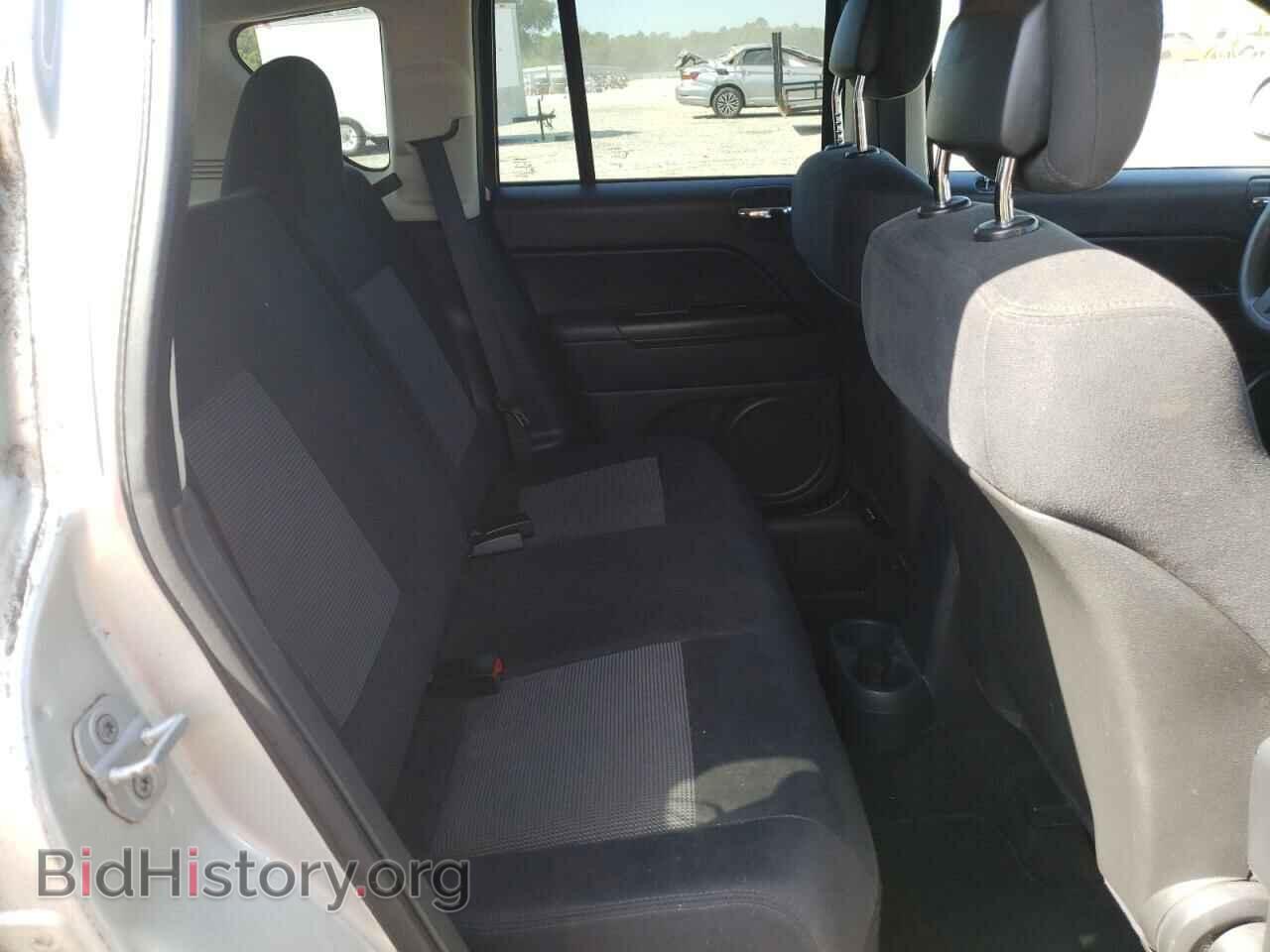 2011 JEEP COMPASS - VIN: 1J4NT1FB5BD260024 - Photo 6