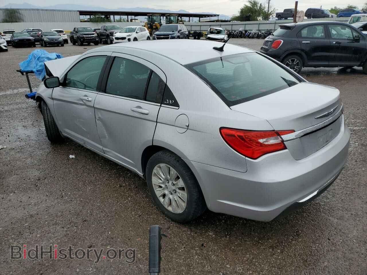 2012 CHRYSLER 200 - VIN: 1C3CCBAB5CN236123 - Фото 2