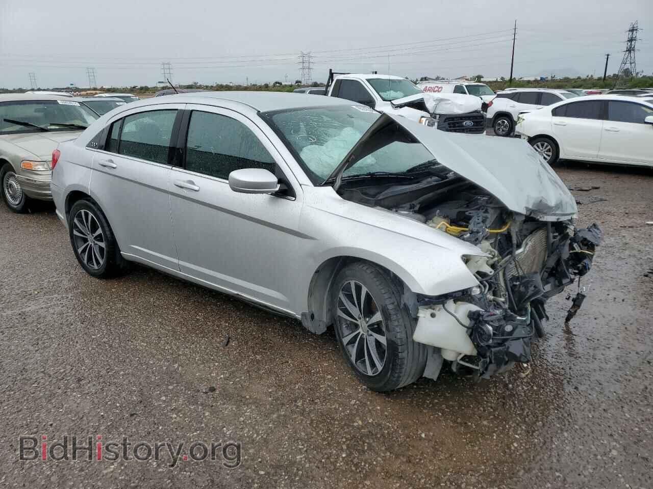 2012 CHRYSLER 200 - VIN: 1C3CCBAB5CN236123 - Фото 4