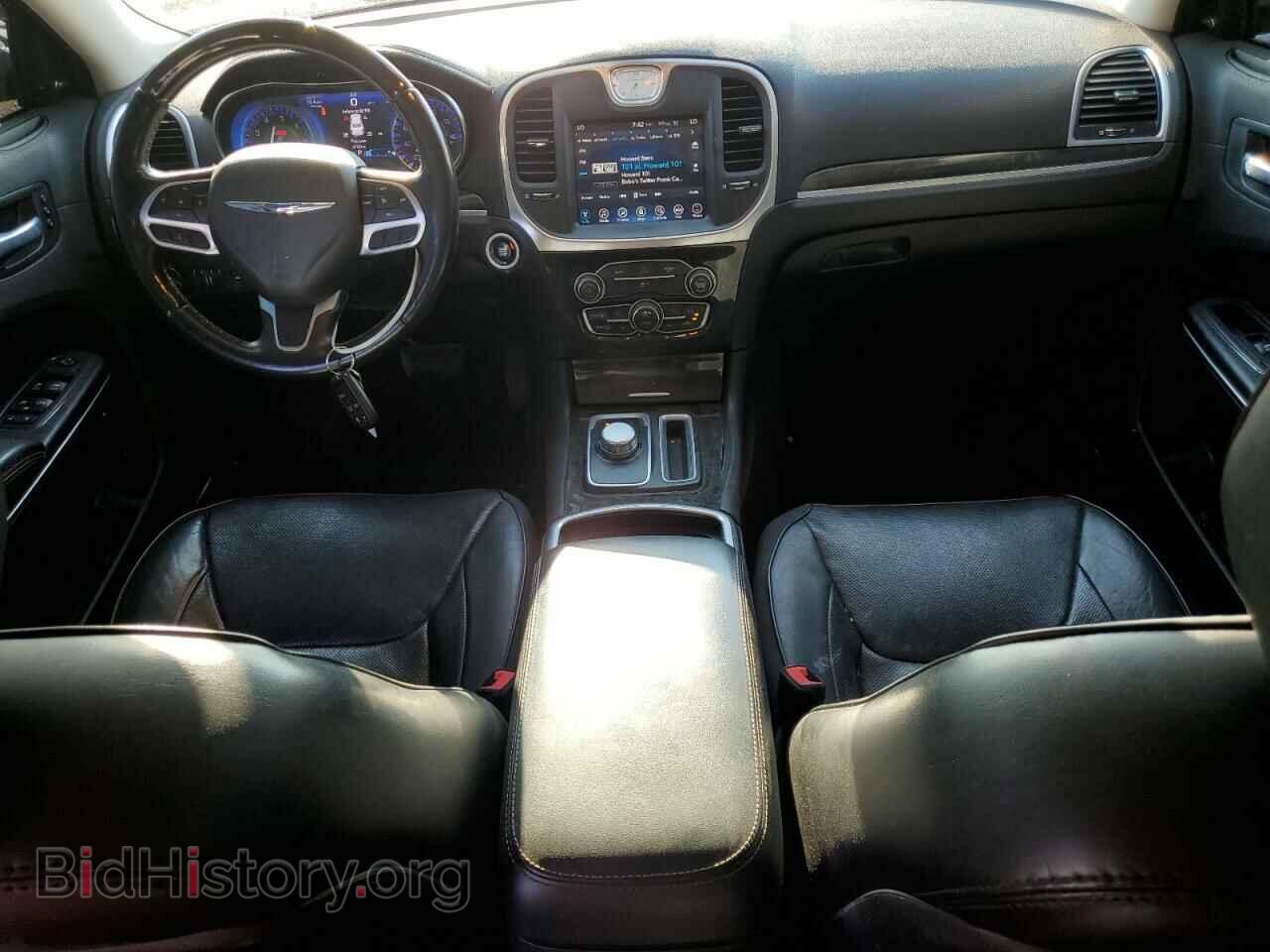 2017 CHRYSLER 300 - VIN: 2C3CCAEG2HH632588 - Фото 8