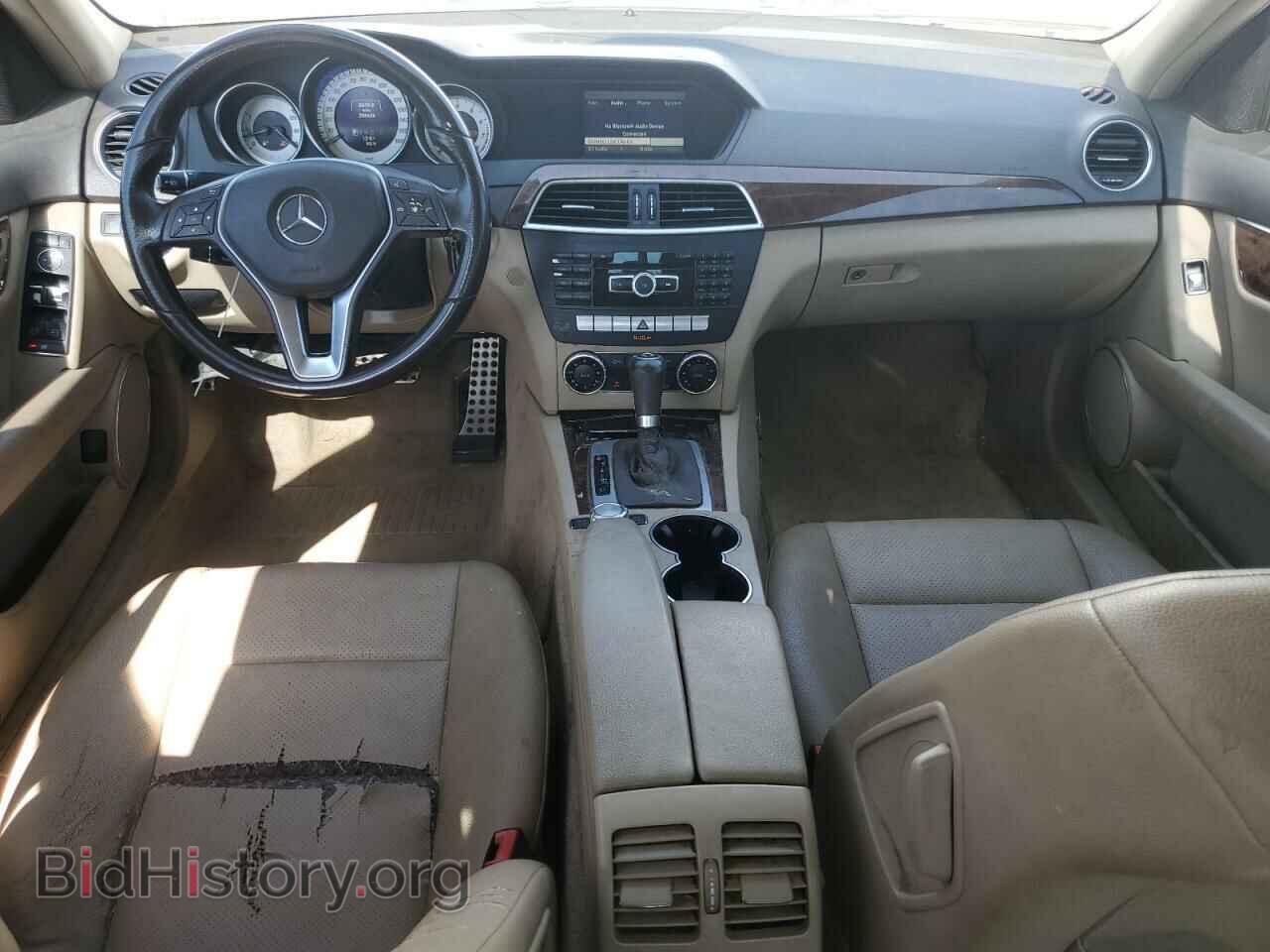 2014 MERCEDES-BENZ C-CLASS - VIN: WDDGF4HB8ER307421 - Фото 8