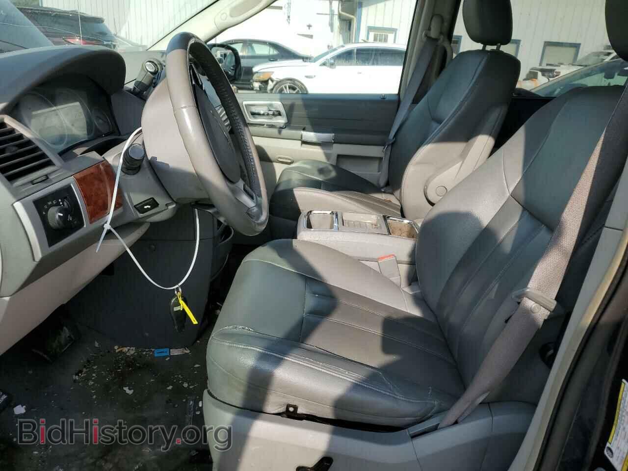2008 CHRYSLER MINIVAN - VIN: 2A8HR54P88R767487 - Фото 7