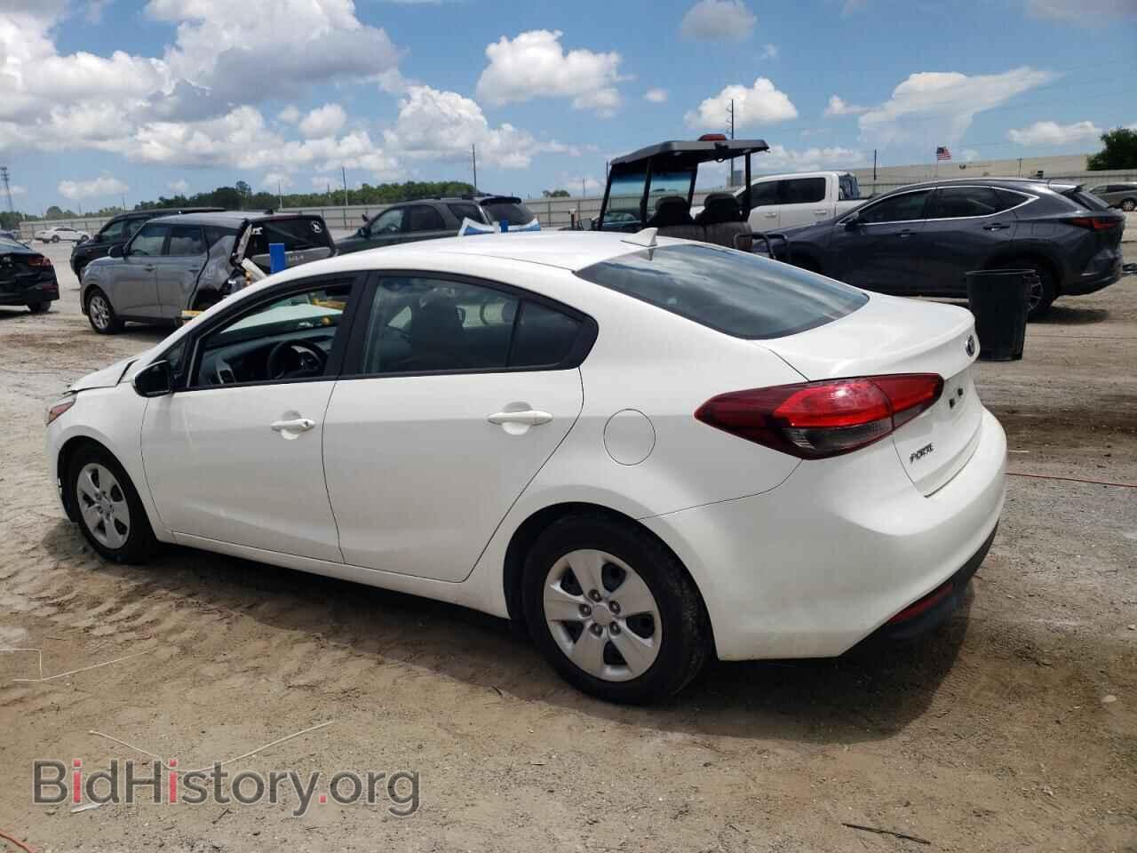 2017 KIA FORTE - VIN: 3KPFK4A70HE067739 - Фото 2