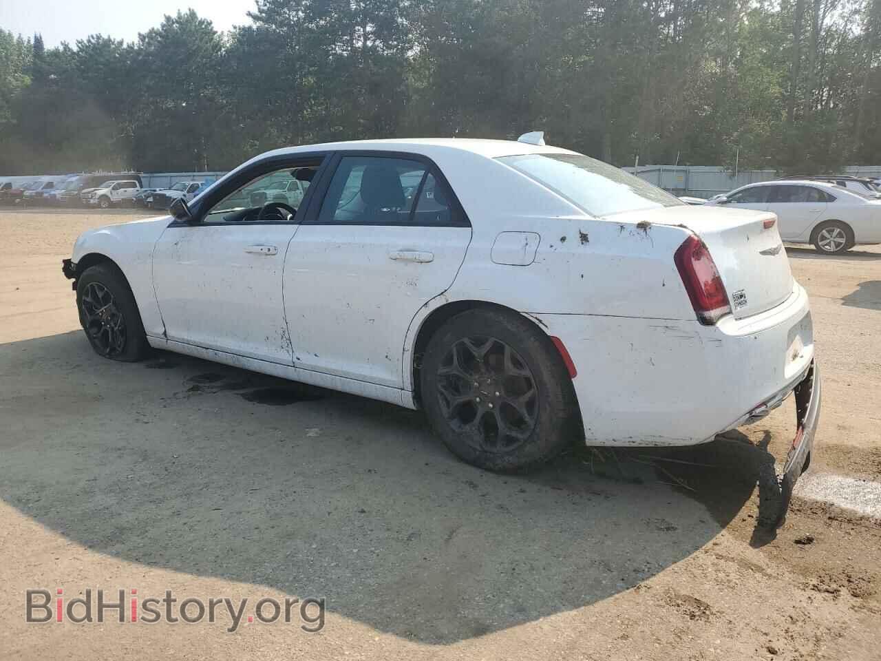 2019 CHRYSLER 300 - VIN: 2C3CCARG9KH560466 - Photo 2