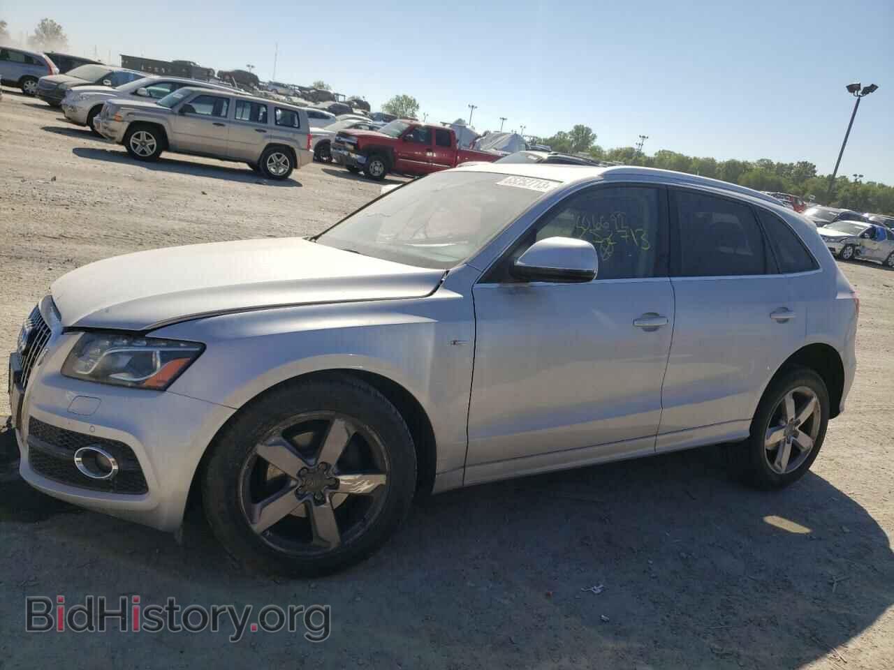 Фотография WA1DKAFP4CA106692 - AUDI Q5 2012