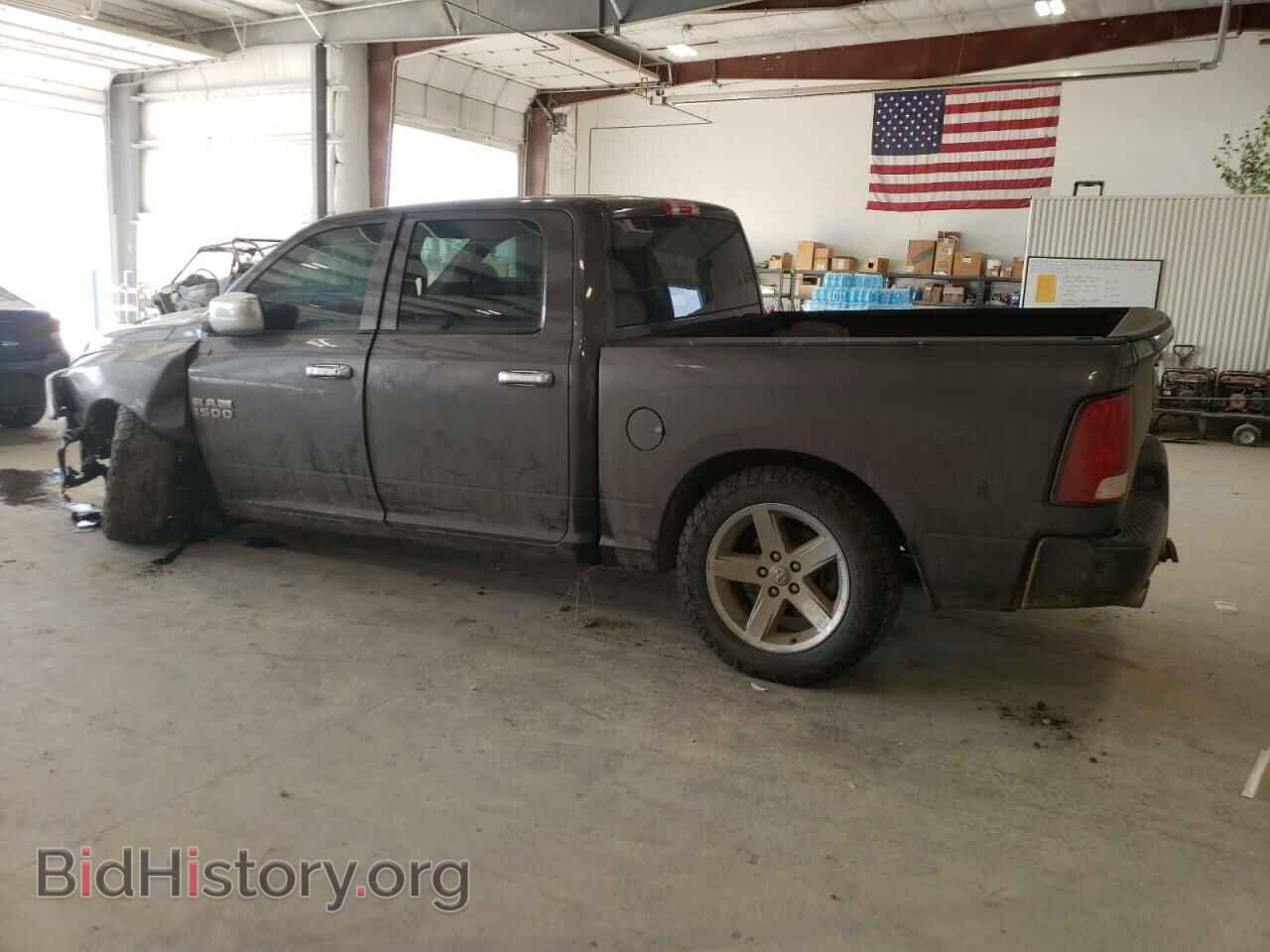 2016 RAM 1500 - VIN: 3C6RR7KT7GG228751 - Фото 2