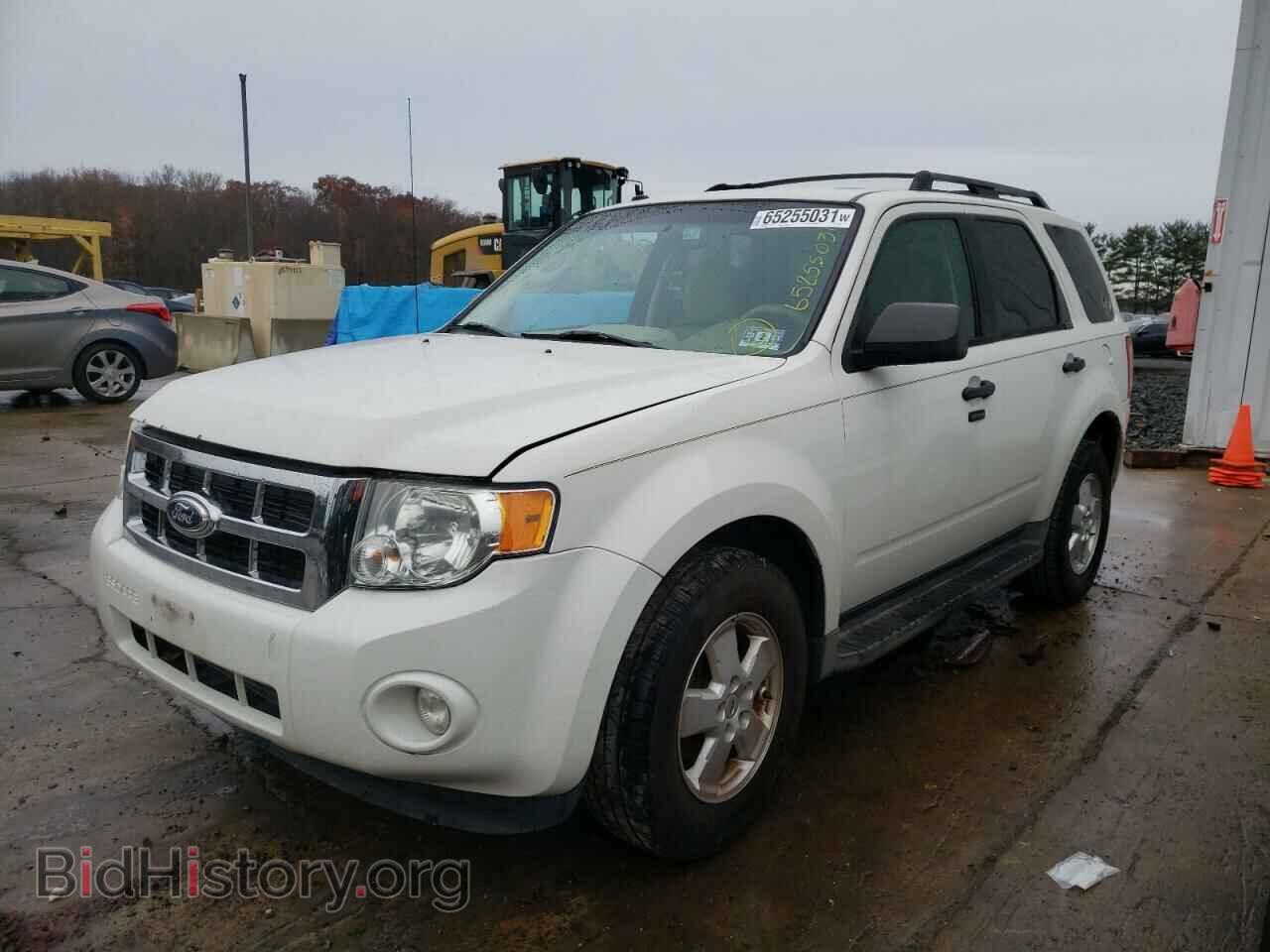 2011 FORD ESCAPE - VIN: 1FMCU9DG8BKA96525 - Фото 2