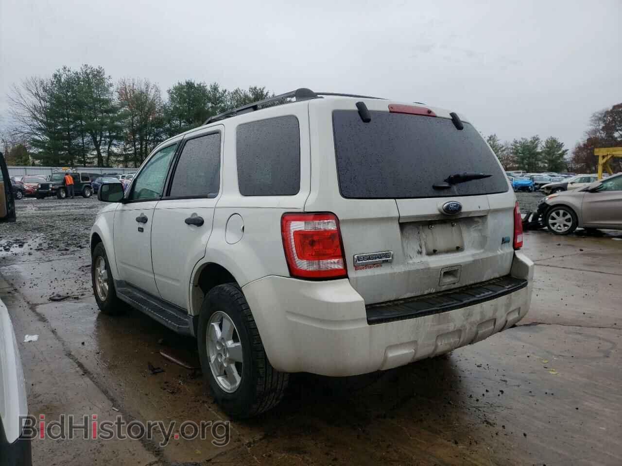 2011 FORD ESCAPE - VIN: 1FMCU9DG8BKA96525 - Фото 3