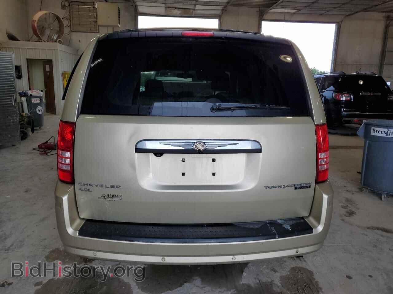 2010 CHRYSLER MINIVAN - VIN: 2A4RR8DX6AR421922 - Фото 6