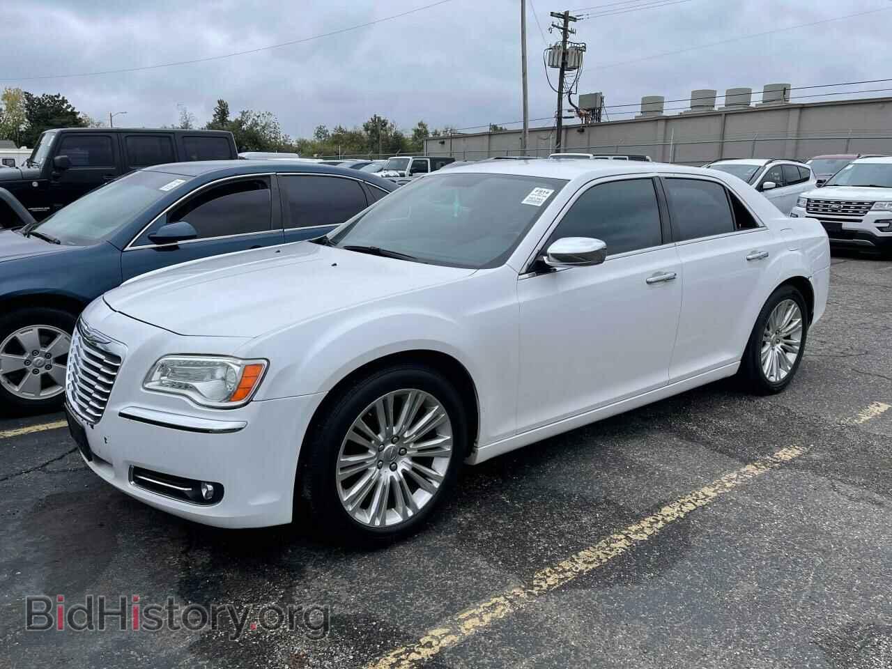 2011 CHRYSLER 300 - VIN: 2C3CA5CG4BH549848 - Фото 2