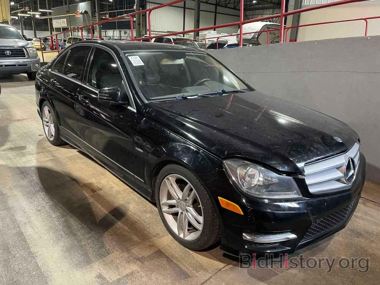 Photo WDDGF4HB0CA621687 - MERCEDES-BENZ C-CLASS 2012