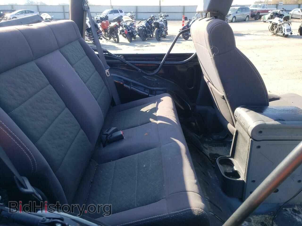 2010 JEEP WRANGLER - VIN: 1J4AA2D1XAL210227 - Фото 10