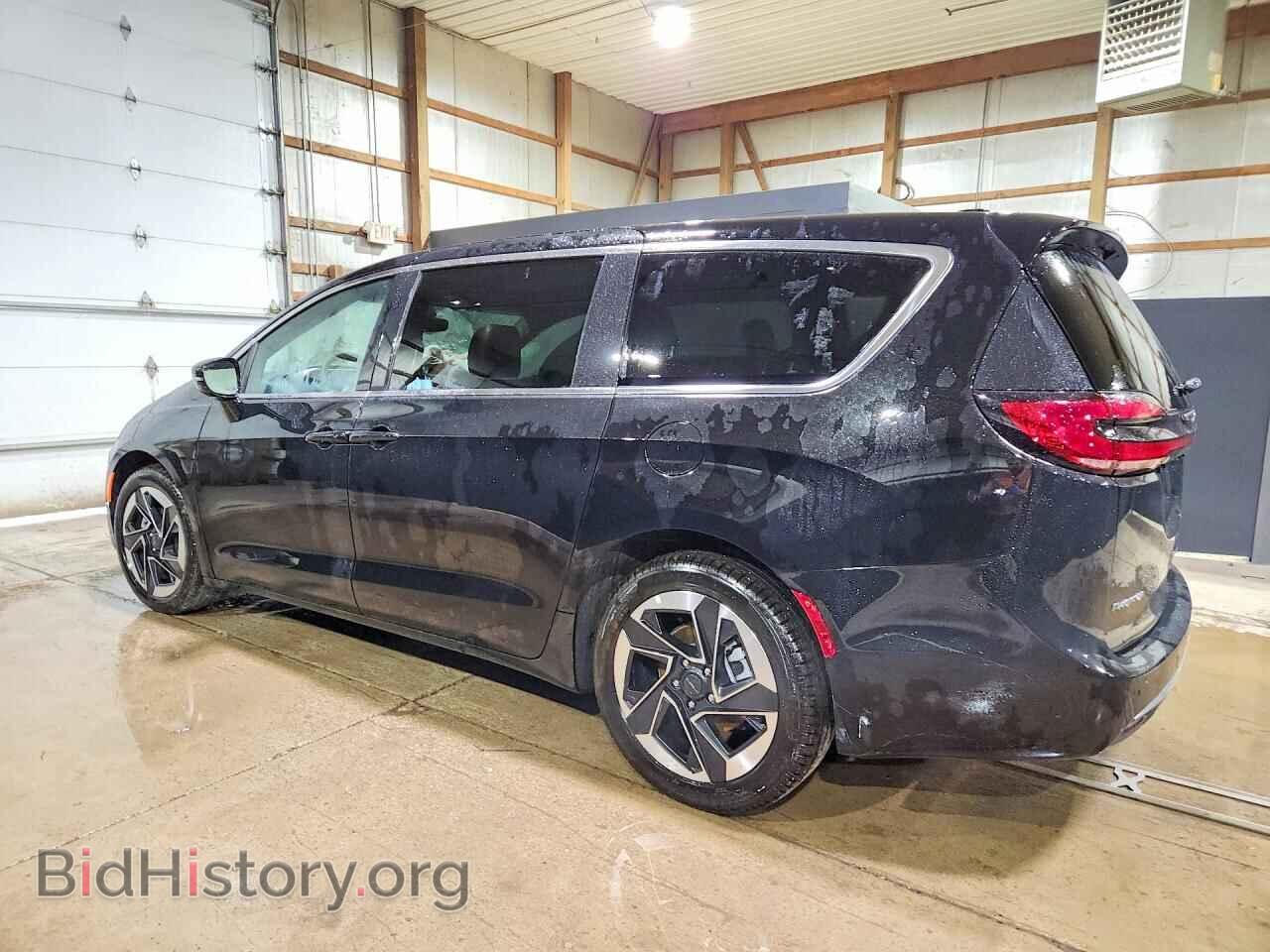 2027 CHRYSLER PACIFICA - VIN: 2C4RC1GG4VR557126 - Photo 2