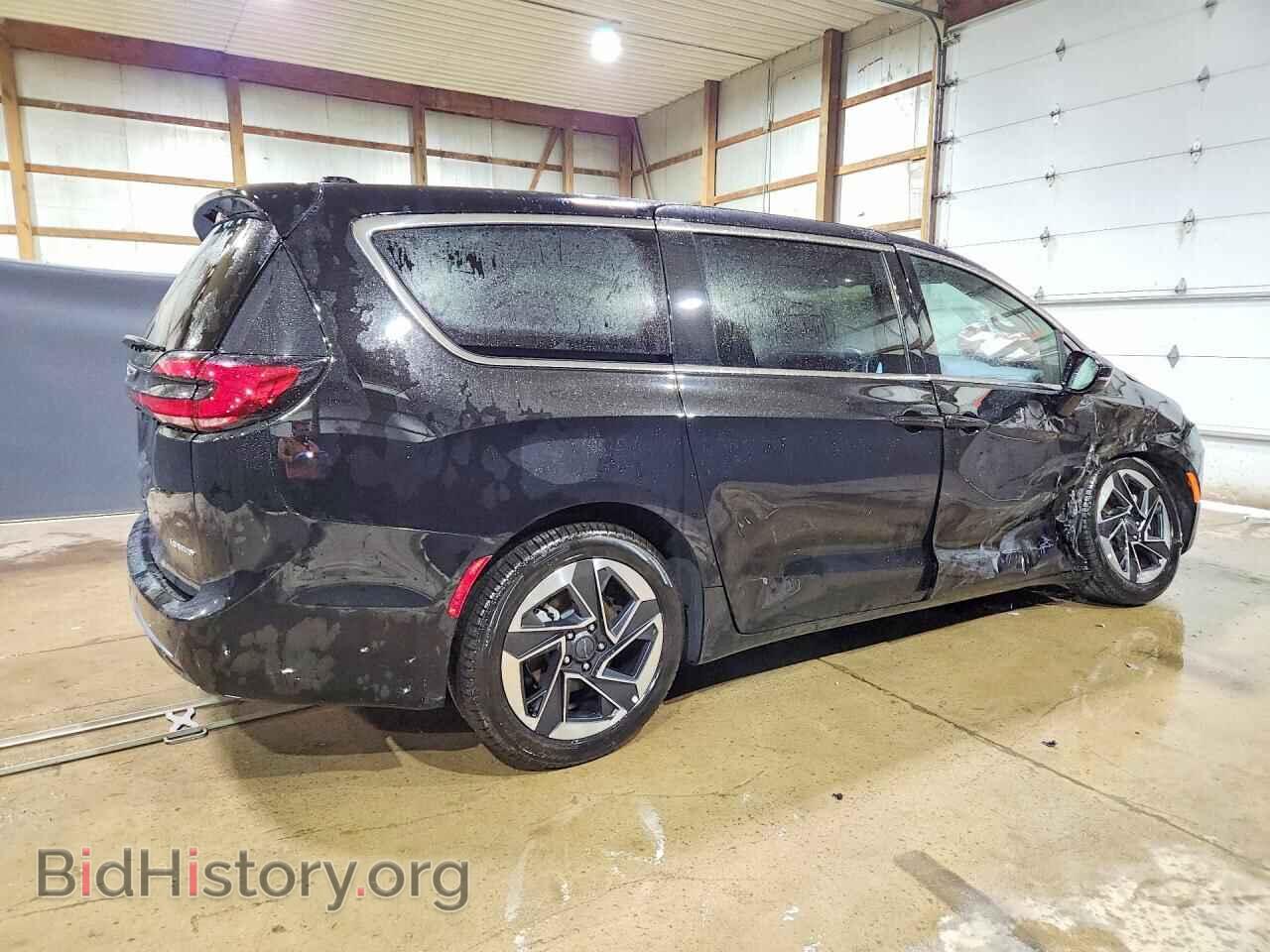 2027 CHRYSLER PACIFICA - VIN: 2C4RC1GG4VR557126 - Photo 3
