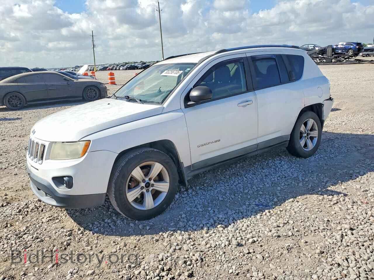 Photo 1J4NF1FB7BD244785 - JEEP COMPASS 2011